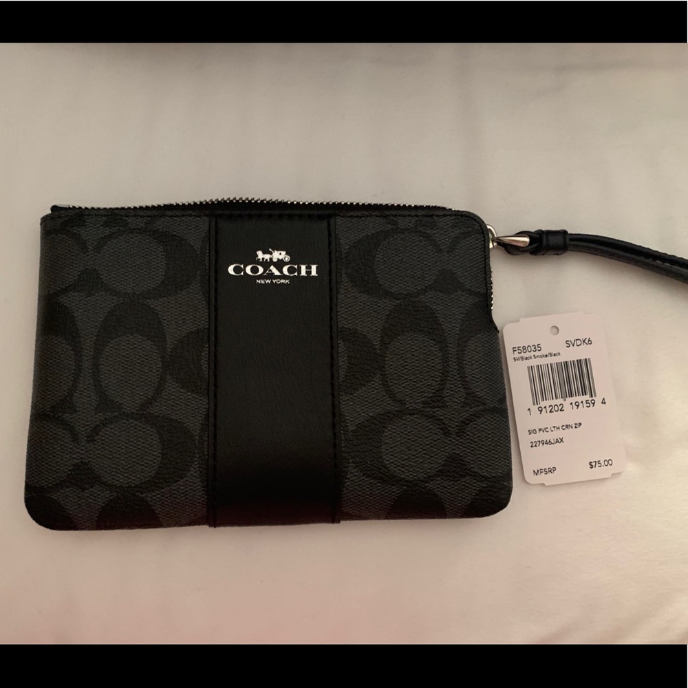 Classic Coach Wristlet *new with tags*